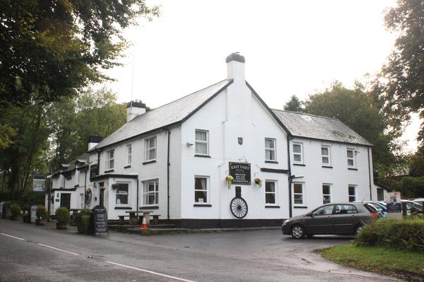 English+pub+quaint+accomodation