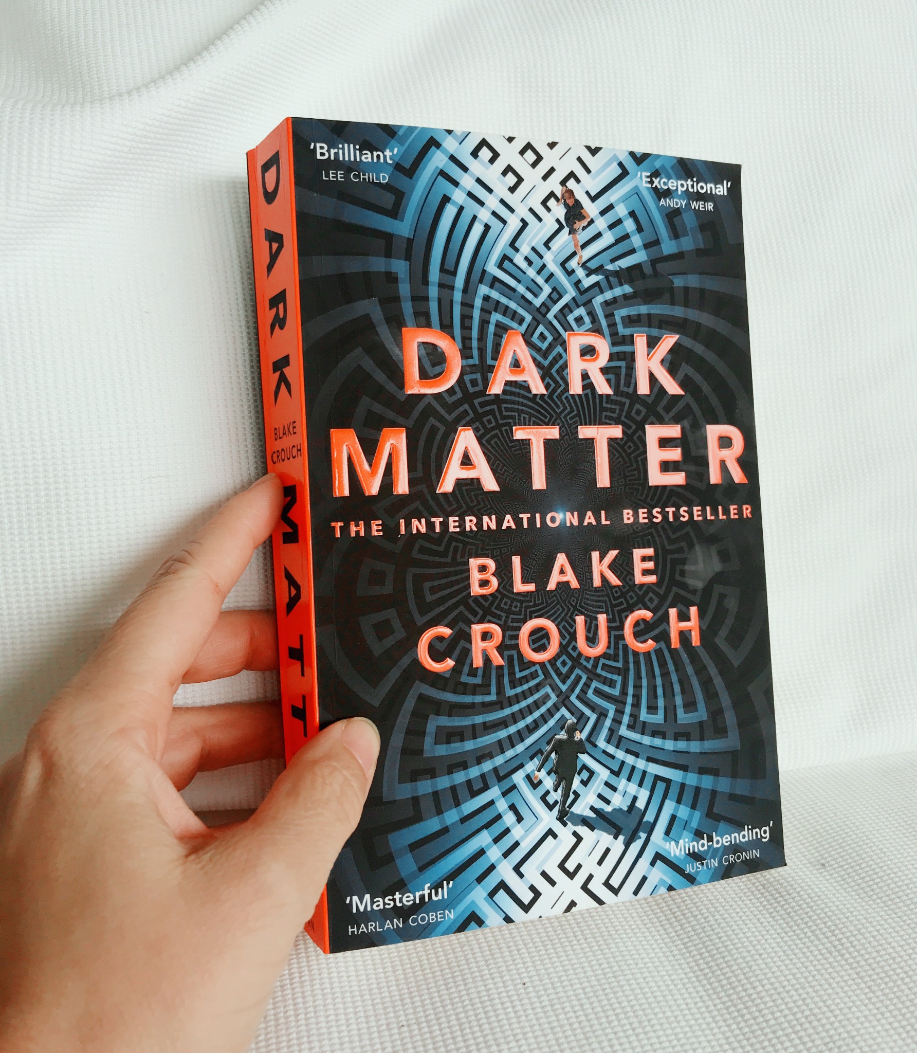 Book Review DARK MATTER by Blake Crouch / Sarah Sandidge