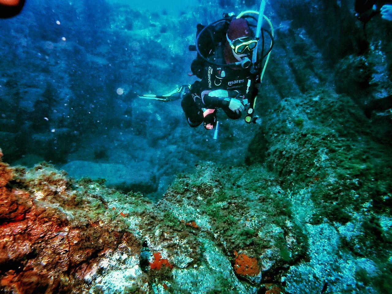 Exploring one of the reefs in Marina de San Miquel