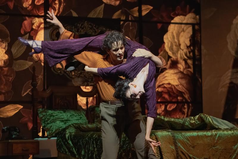 Guillaume Côté and Greta Hodgkinson in Grand Mirage.