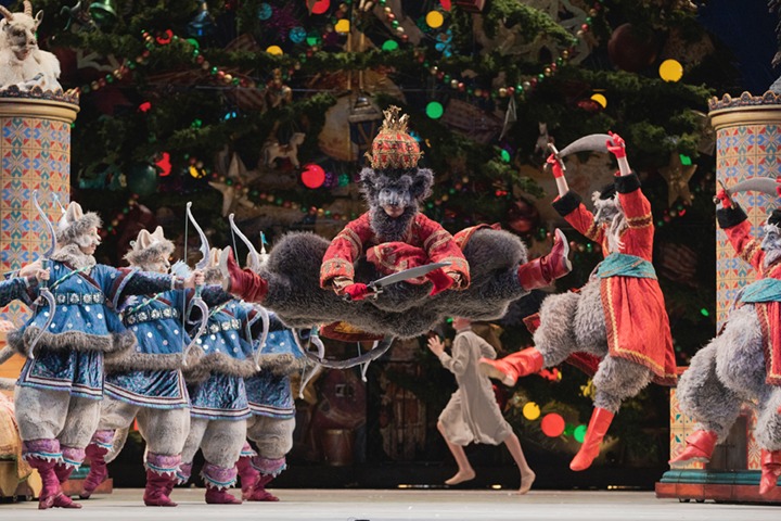Artists of the Ballet in The Nutcracker. Photo by Karolina Kuras. Courtesy of The National Ballet of Canada. Artists of the Ballet in The Nutcracker. Photo by Karolina Kuras. Courtesy of The National Ballet of Canada.
