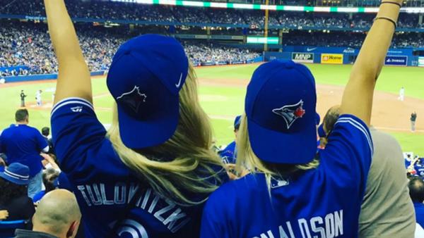 Things To Expect When You Go See A Toronto Blue Jays Game - Narcity