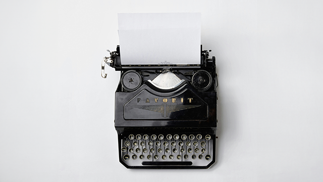 Image of a vintage typewriter.