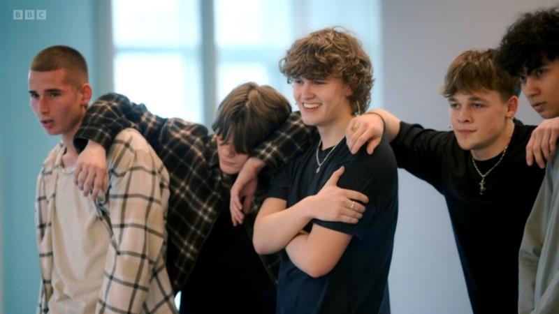 BBC Made In Korea: The K-pop Experience - dearALICE in their first evaluation - (L-R): Reese, James, Olly, Blaise, and Dexter