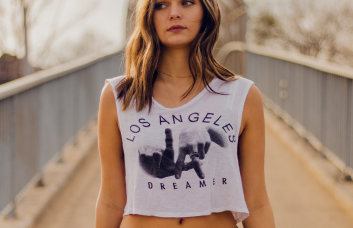crop t-shirt