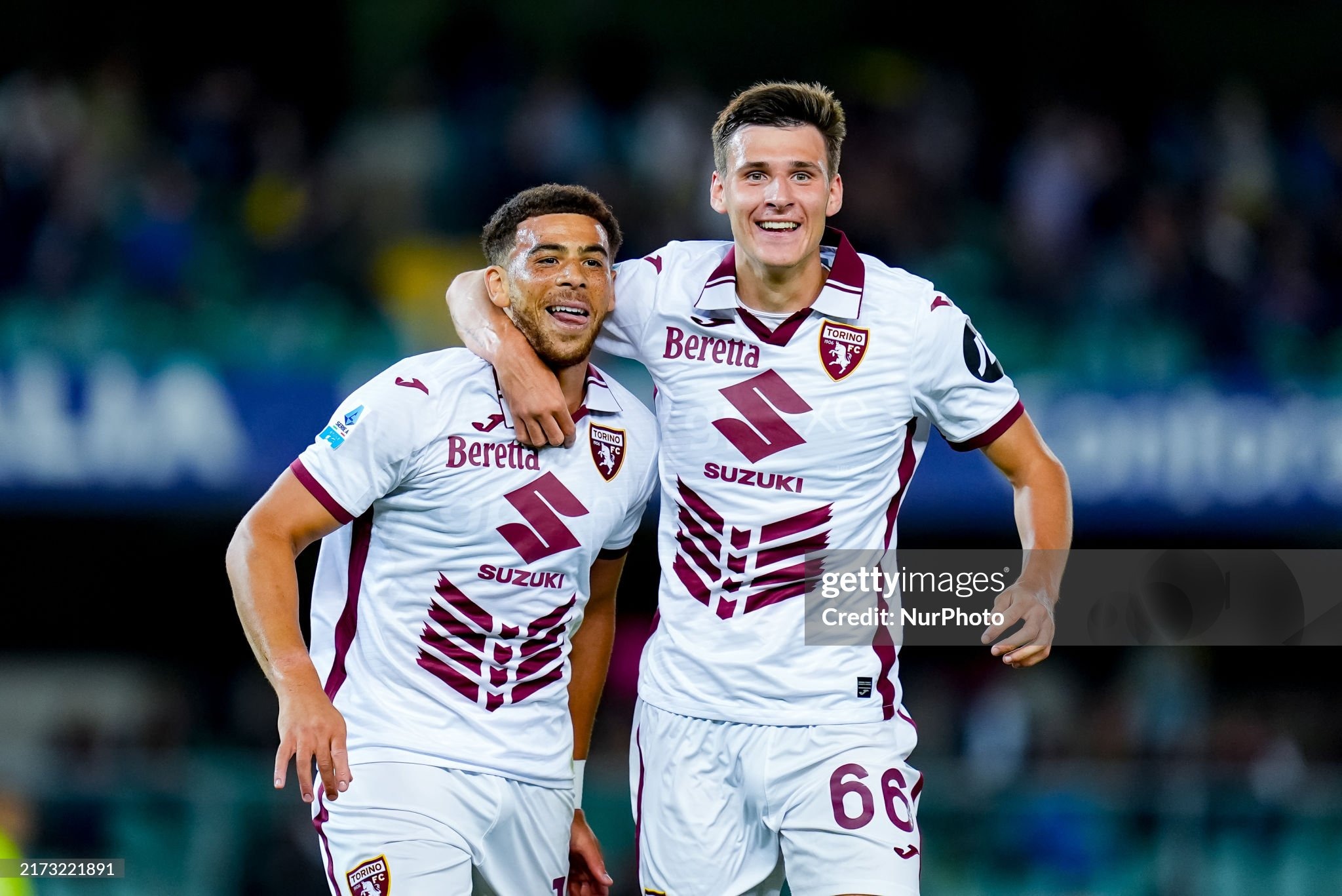 Che' Adams of Torino FC celebrates after scoring third goal during the Serie A Enilive match between Hellas Verona and Torino FC at Stadio Marcantonio Bentegodi on September 20, 2024 in Verona, Italy. (Photo by Giuseppe Maffia/NurPhoto via Getty Images)