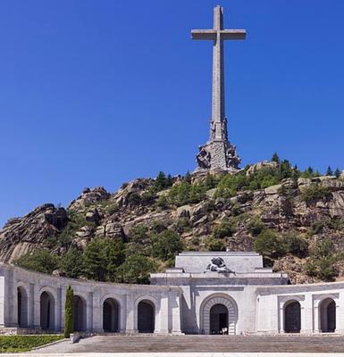 Franco-monumentet De faldnes Dal
