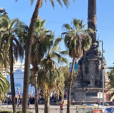 For foden af Ramblaen i Barcelona