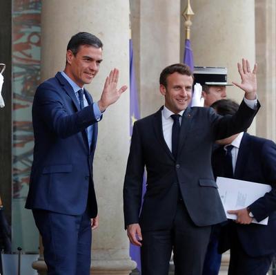 Pedro Sánchez og Emmanuel Macrón