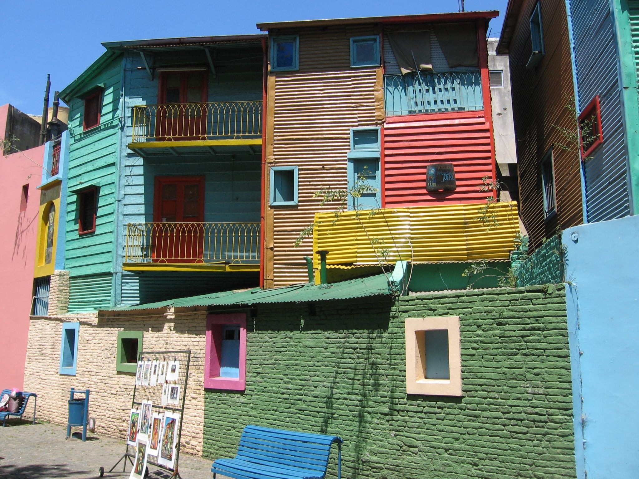 Maisons-colorees-la-boca-buenos-aires