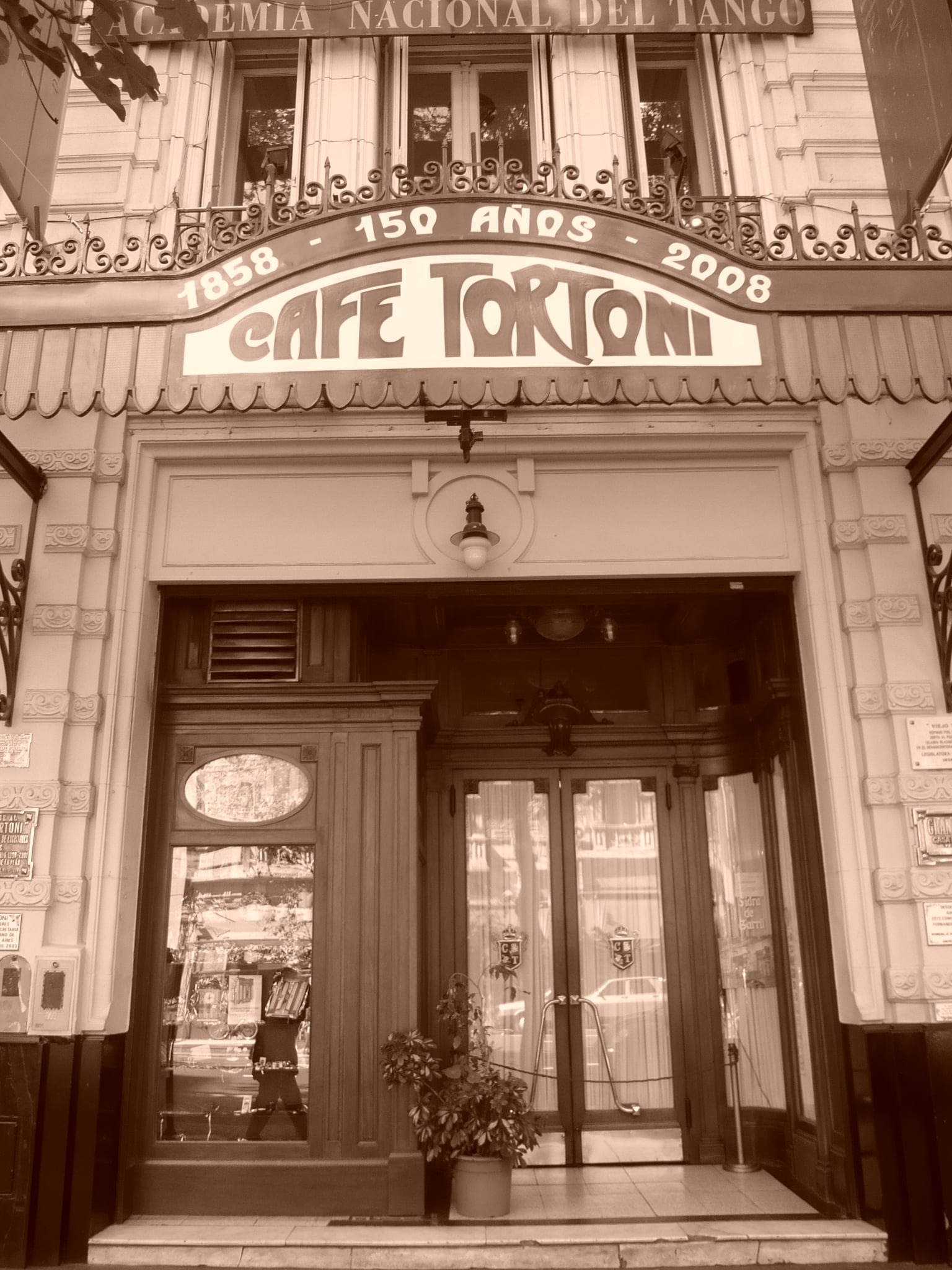 Cafe-tortoni-buenos-aires