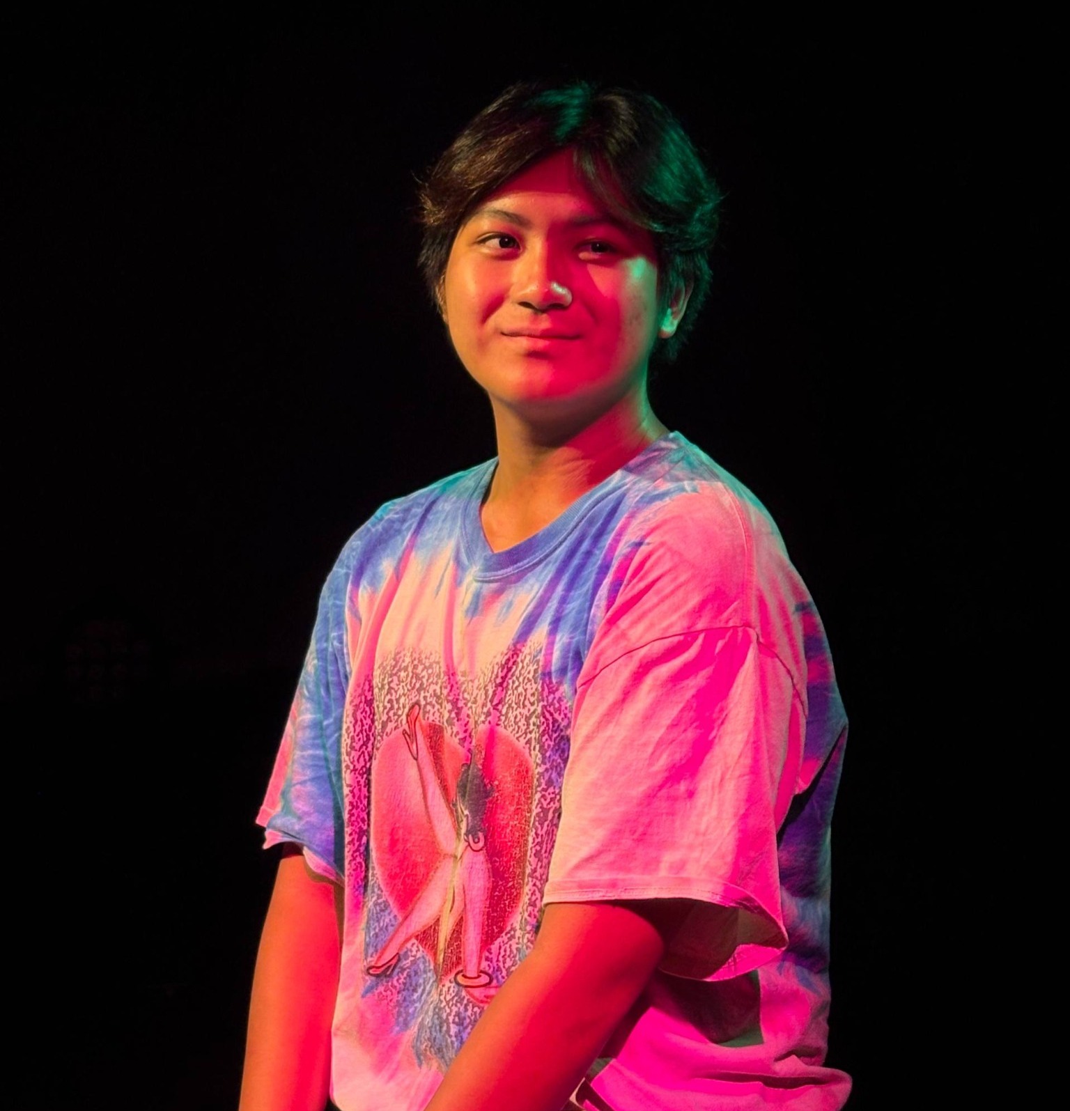 Enthusiastic and committed Arts & Theatre Management student with hands-on experience in lighting, projection, FOH operations, and performance. Passionate about contributing creative and technical support to live productions, while continuously learning within professional theatre environments.