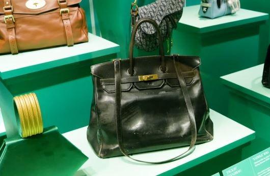 The first-ever made Hermès Birkin bag, owned by Jane Birkin, at the V&A exhibition in London - Bags: Inside Out 2021-2022, sponsored by Mulberry. Source: V&A Exhibition Video