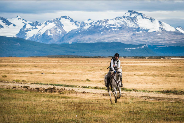 horse Patagonia "Gaucho Derby" "Gaucho Derby 2020" wilderness equestrian "horse race" "horse racing"