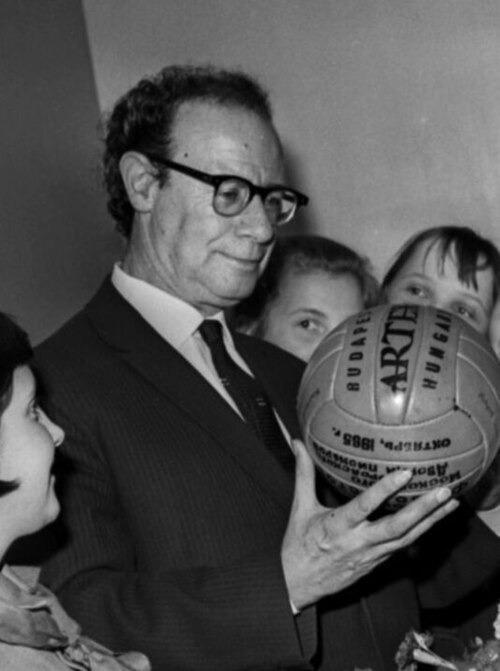 Soviet young adult author Lev Kassil
