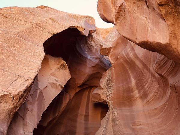 Antelope Canyon image for website content writer Lindsey Flagg