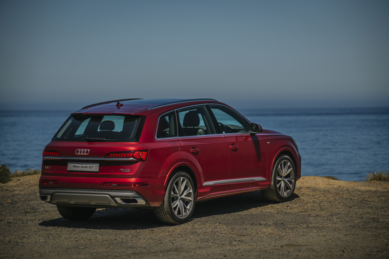 New Audi Q7 Launched in South Africa / KumbiM on Cars